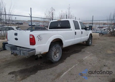 2011 Ford F-250 Xl z USA, uszkodzony, nr VIN 1FT7W2BT7BEC74284